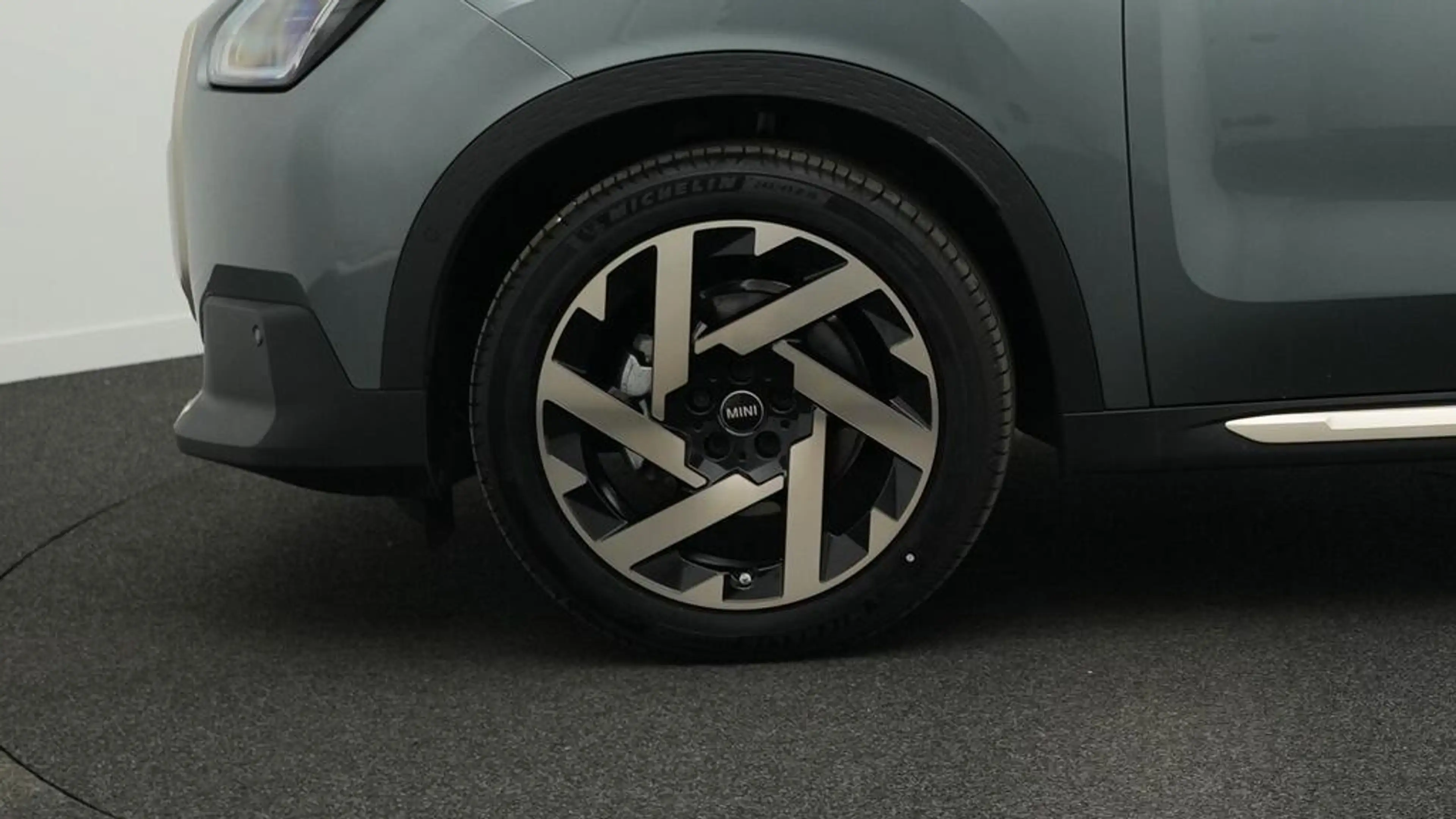 MINI Countryman D Favoured Trim — photo 9