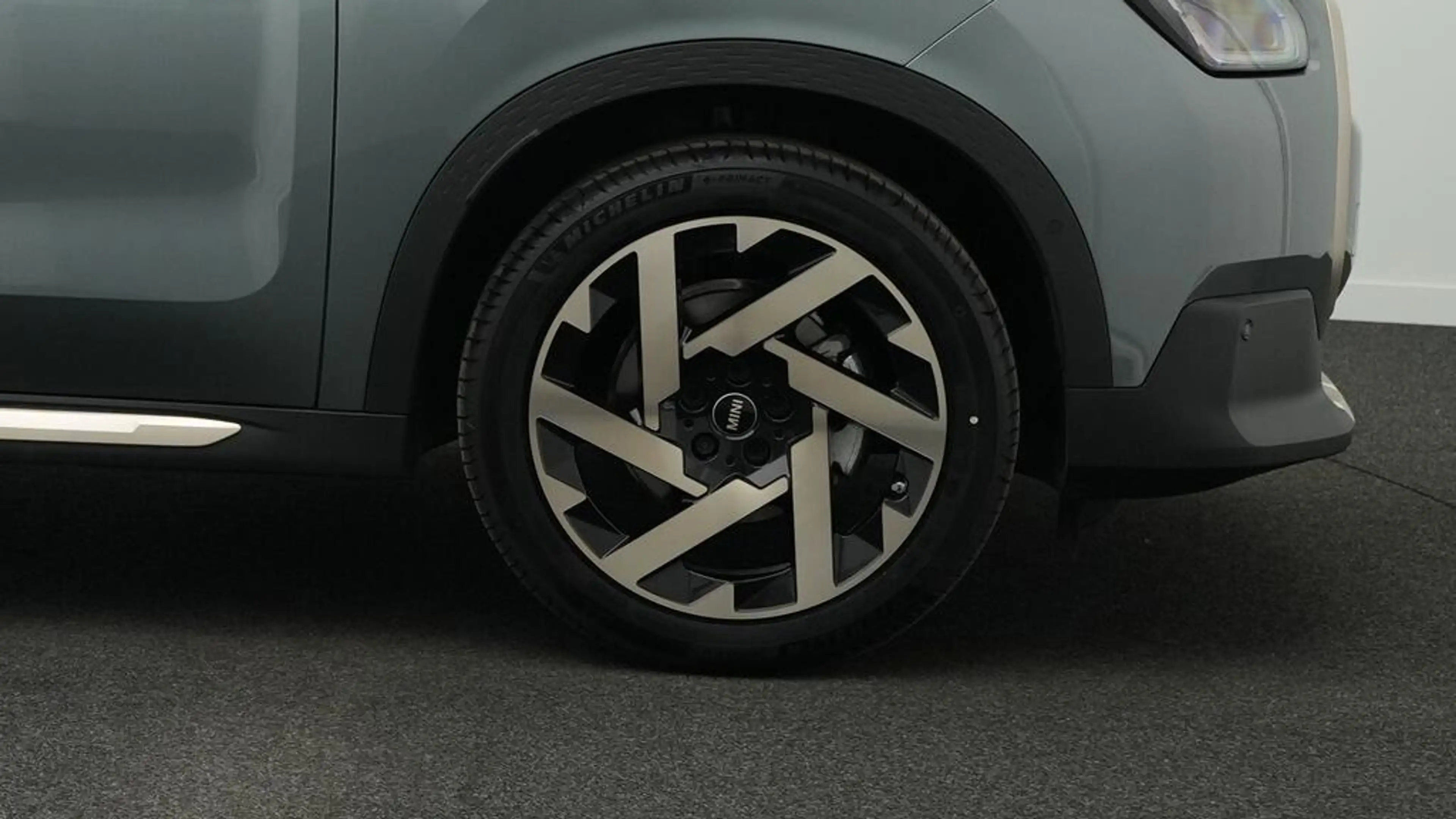 MINI Countryman D Favoured Trim — photo 11