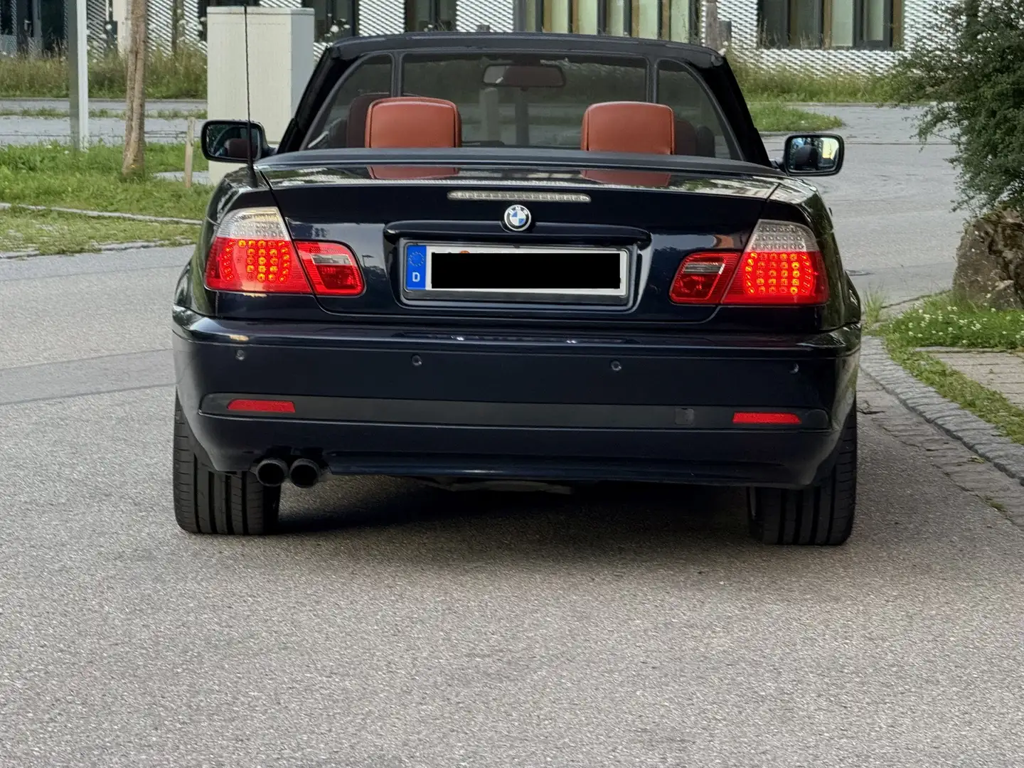 BMW 330 3er Cabrio Ci Aut. Edition Exclusive Brązowy - 2
