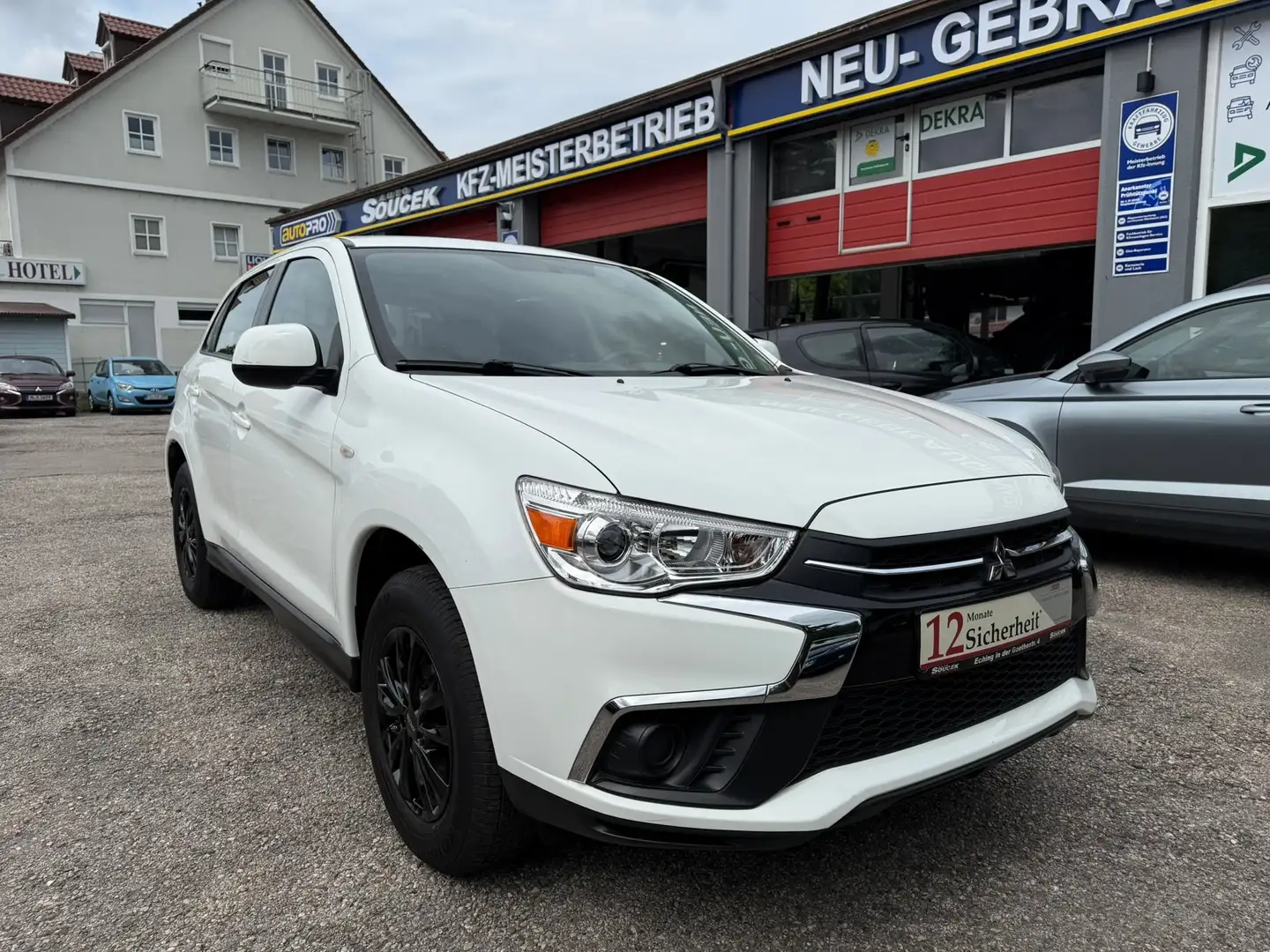 Mitsubishi ASX 1.6 MIVEC 2WD ClearTec Basis Weiß - 1