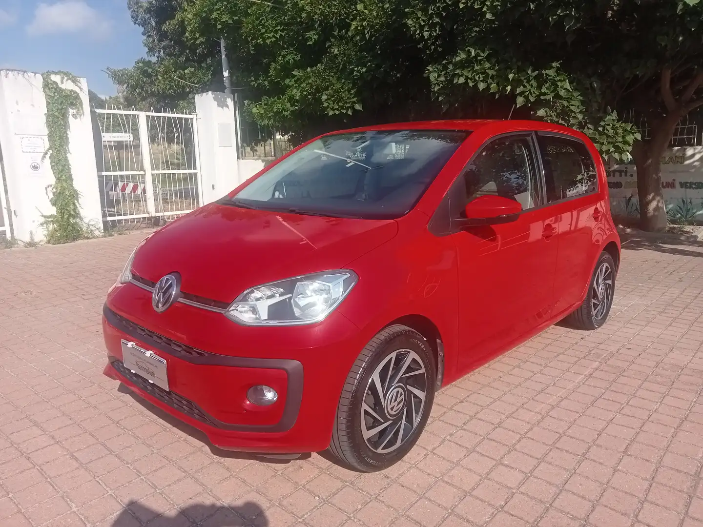 Volkswagen up! up! 5p 1.0 Move up! 60cv Rouge - 1