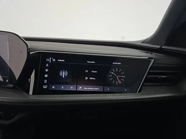 Audi Q5 view 14