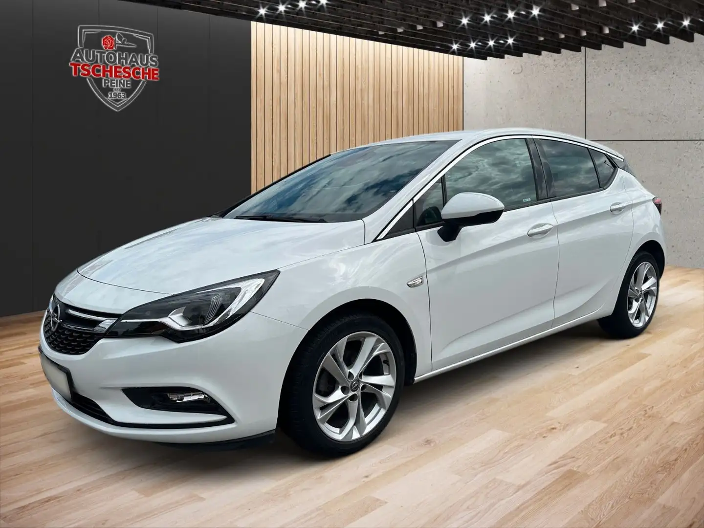 Opel Astra K Lim. 5-trg. Dynamic Start/Stop *SHZ+LHZ* Wit - 1