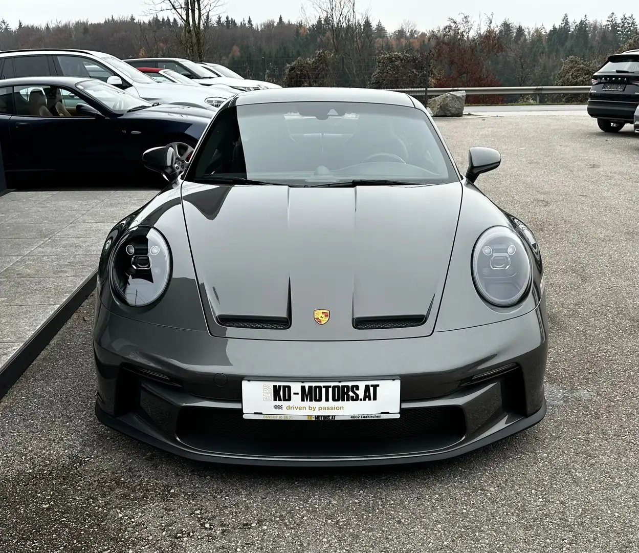 Porsche 992 GT3 Touring PDK *4Sitzer*Lift*Bose*PDLS* Grijs - 2