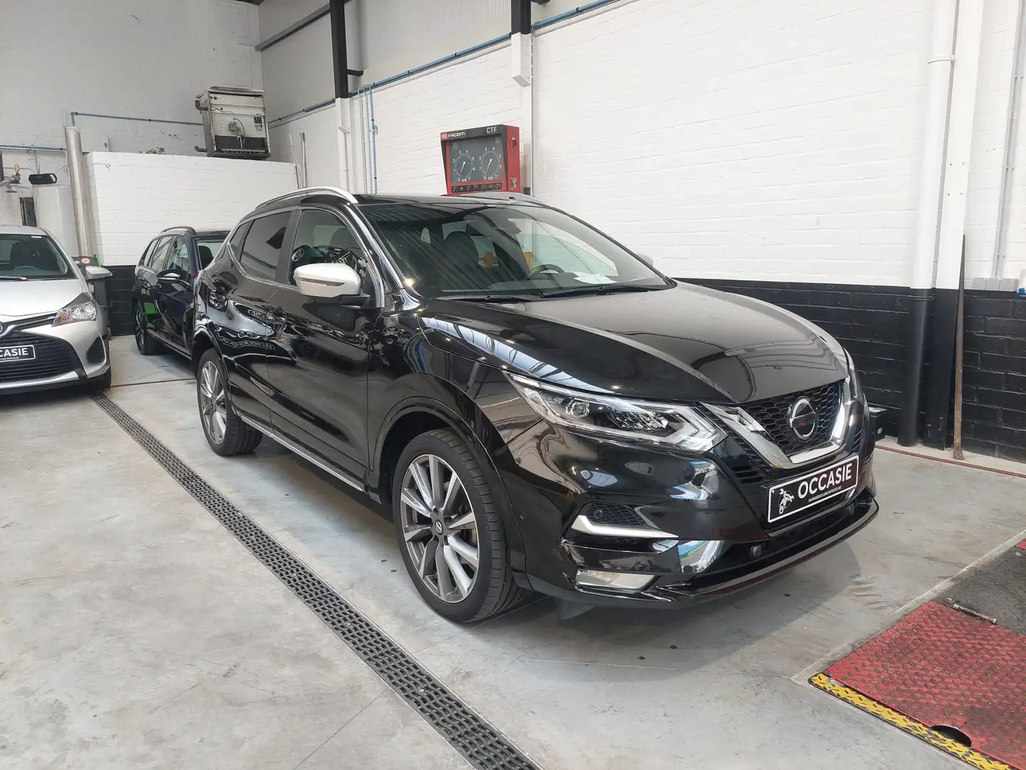 Nissan Qashqai Qashqai 1.3 DIG-T DCT TEKNA+ Noir - 1
