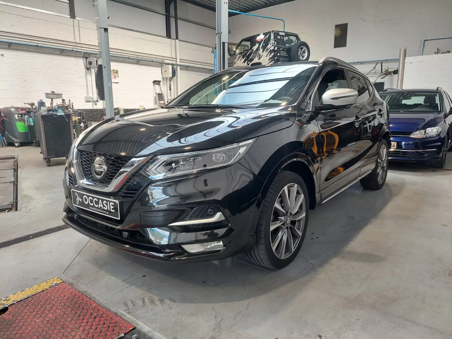 Nissan Qashqai Qashqai 1.3 DIG-T DCT TEKNA+ Noir - 2