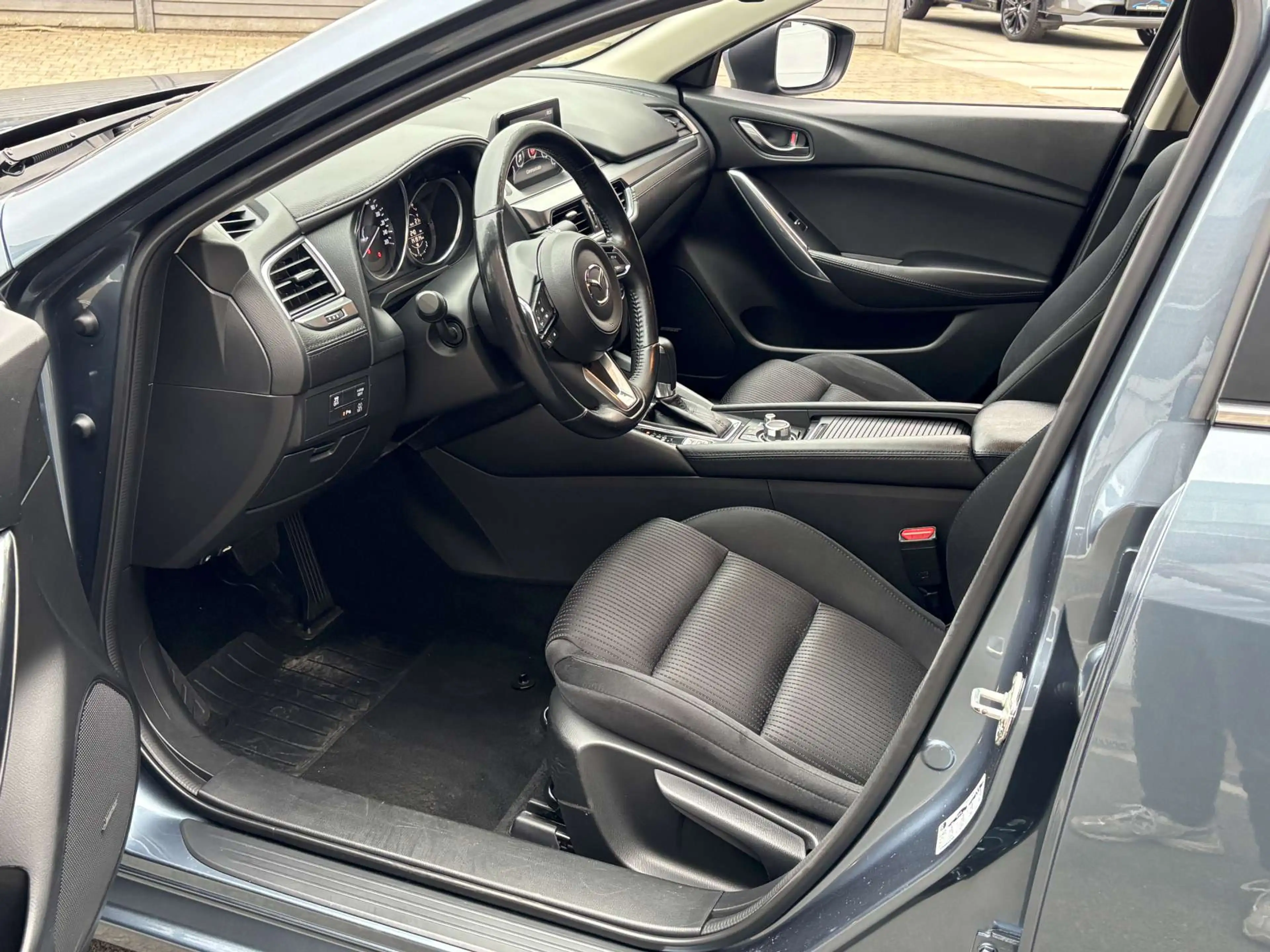 Mazda 6 6 2.0 SKY-G Break Nakama / Automaat / 142000km — photo 9