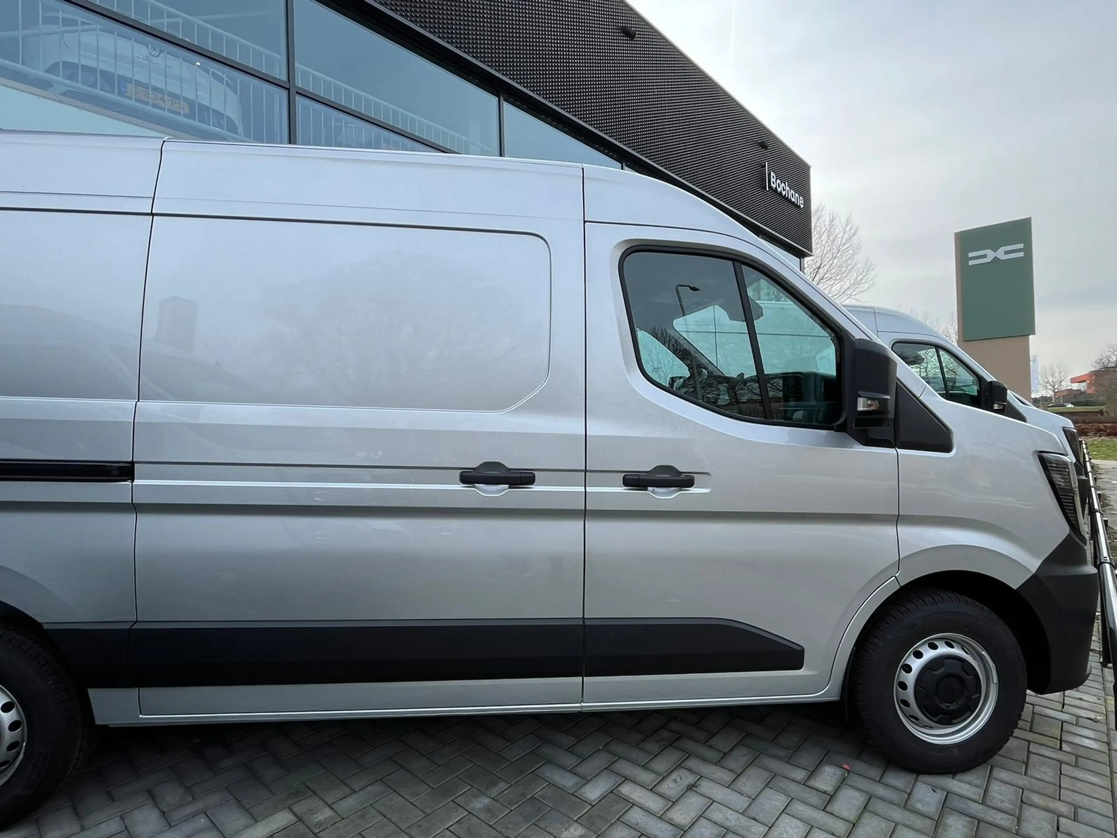 Renault Master T35 2.0 dCi 130 L2H2 Advance | Demo | — photo 11