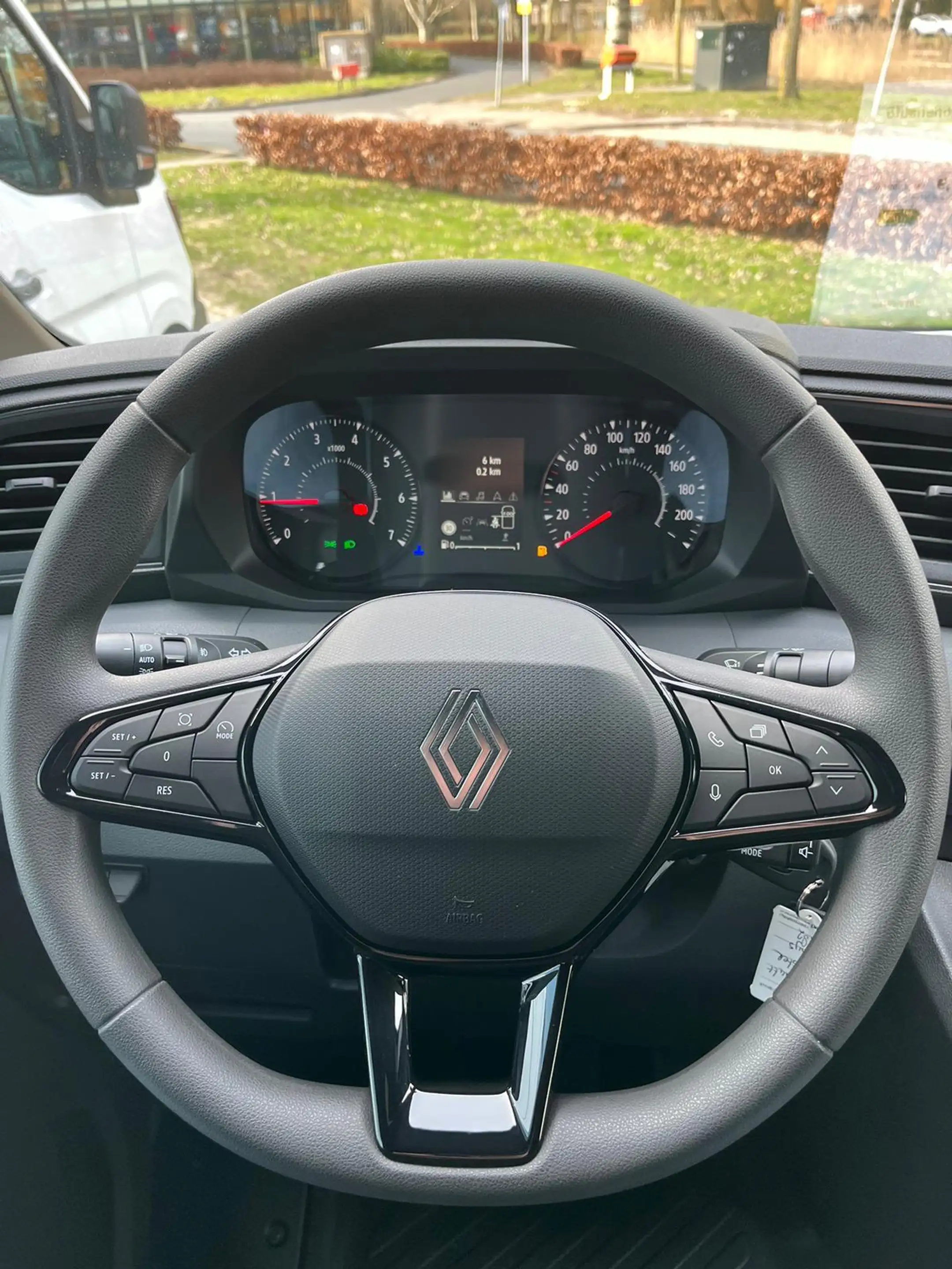 Renault Master T35 2.0 dCi 130 L2H2 Advance | Demo | — photo 14