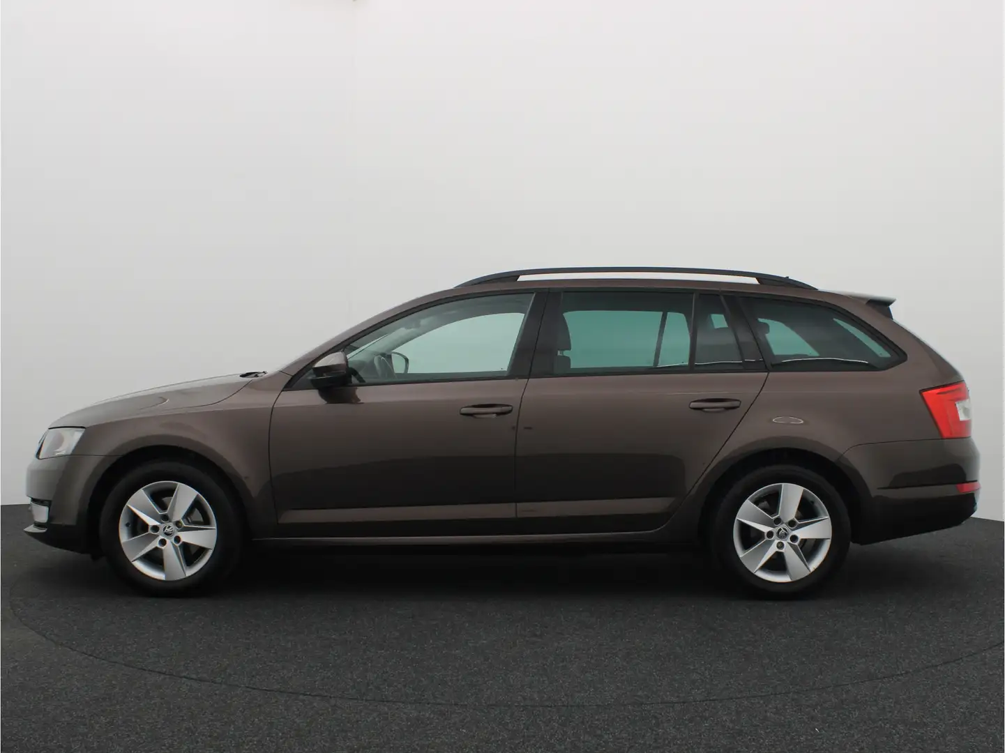 Skoda Octavia Combi 1.6 TDI Greenline Businessline TREKHAAK / NW Maro - 2