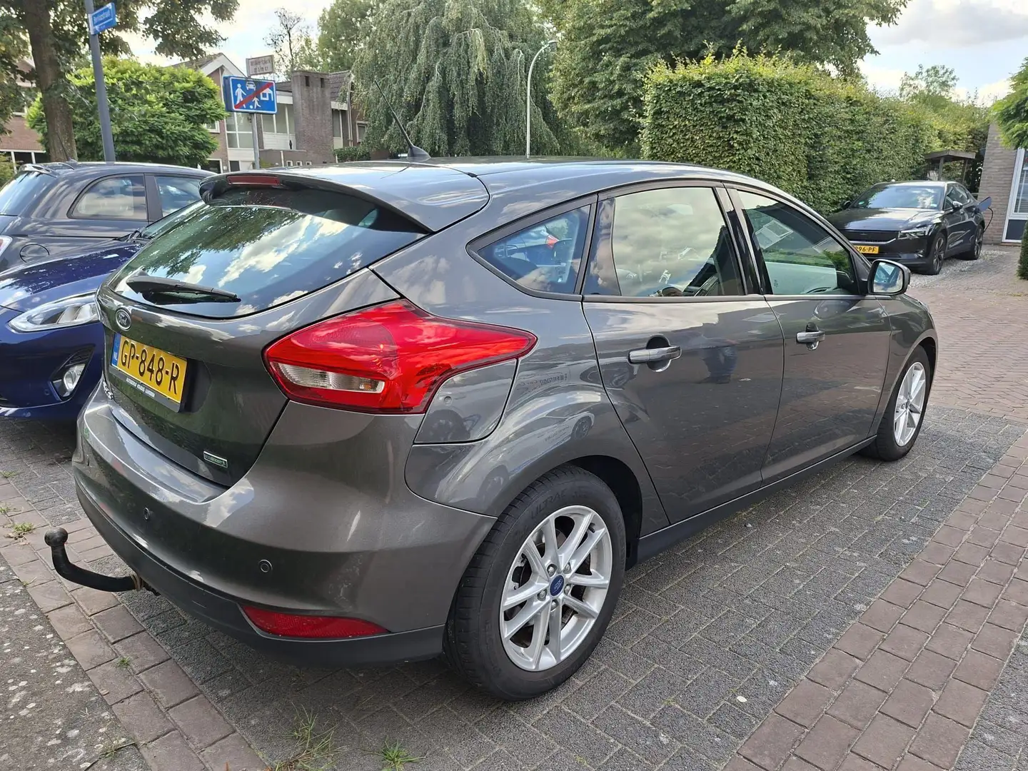 Ford Focus 1.0 Trend Edition Grijs - 2