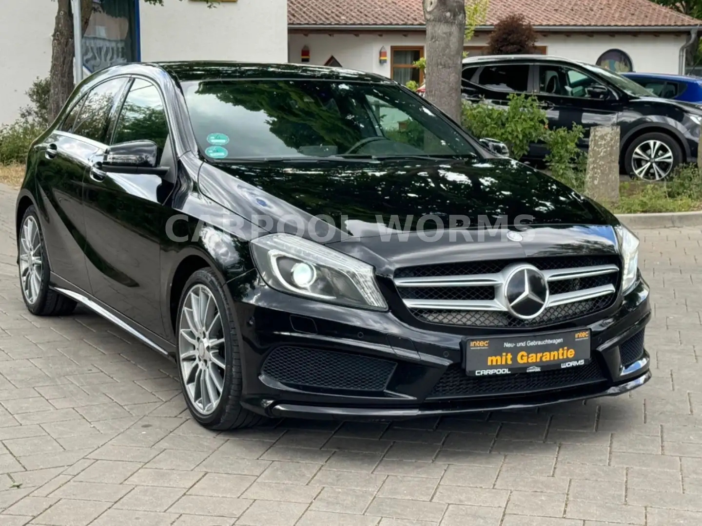 Mercedes-Benz A 200 AMG -LINE+XENON+ALCANTARA+NAVI+LEDER+SPORT Zwart - 2