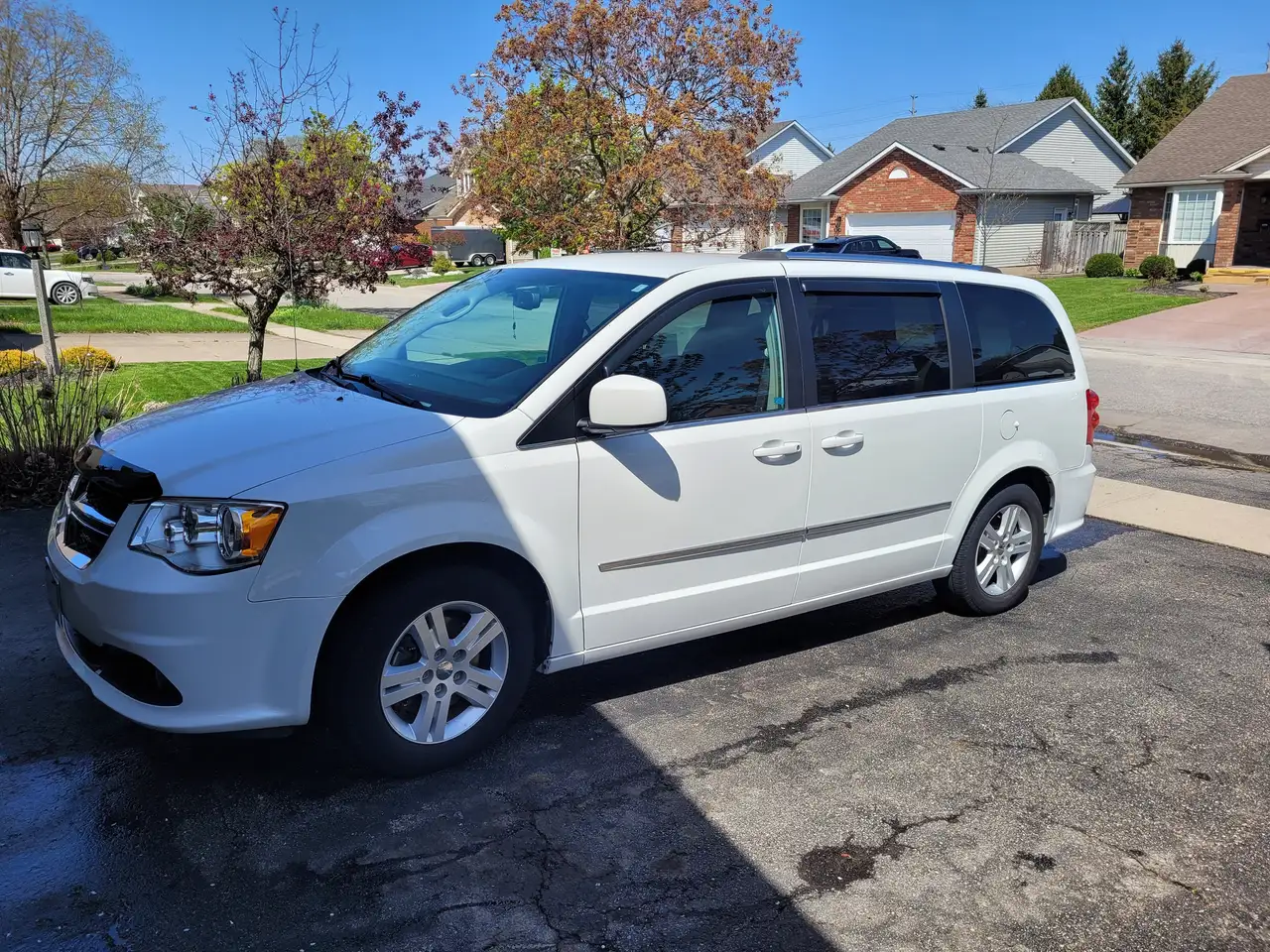Dodge Grand Caravan снимка Dodge Grand Caravan