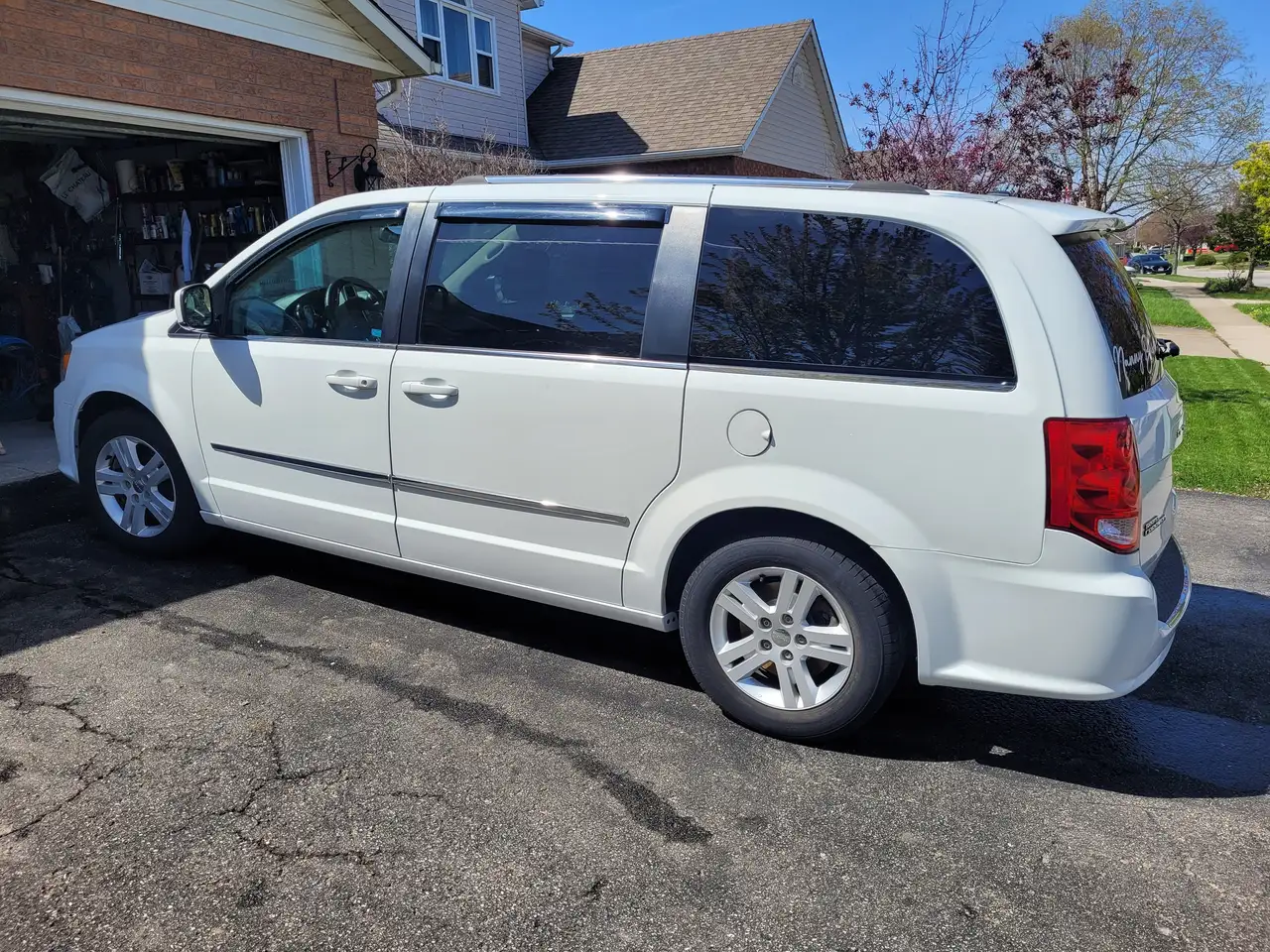 Dodge Grand Caravan снимка Dodge Grand Caravan