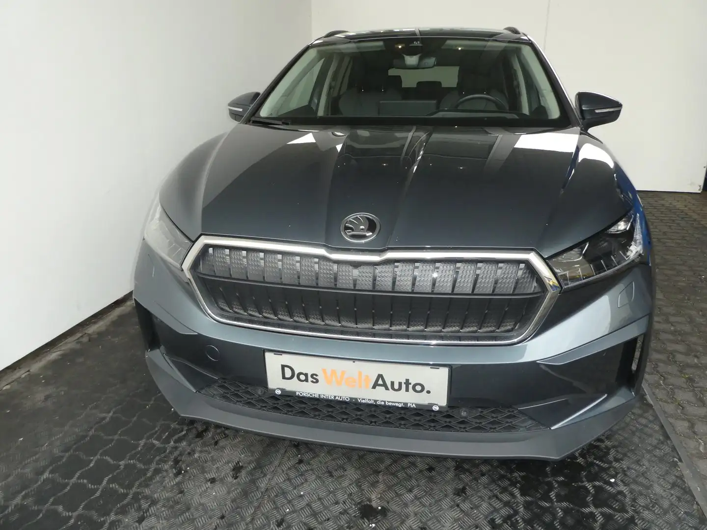 Skoda Enyaq 60 Grau - 2