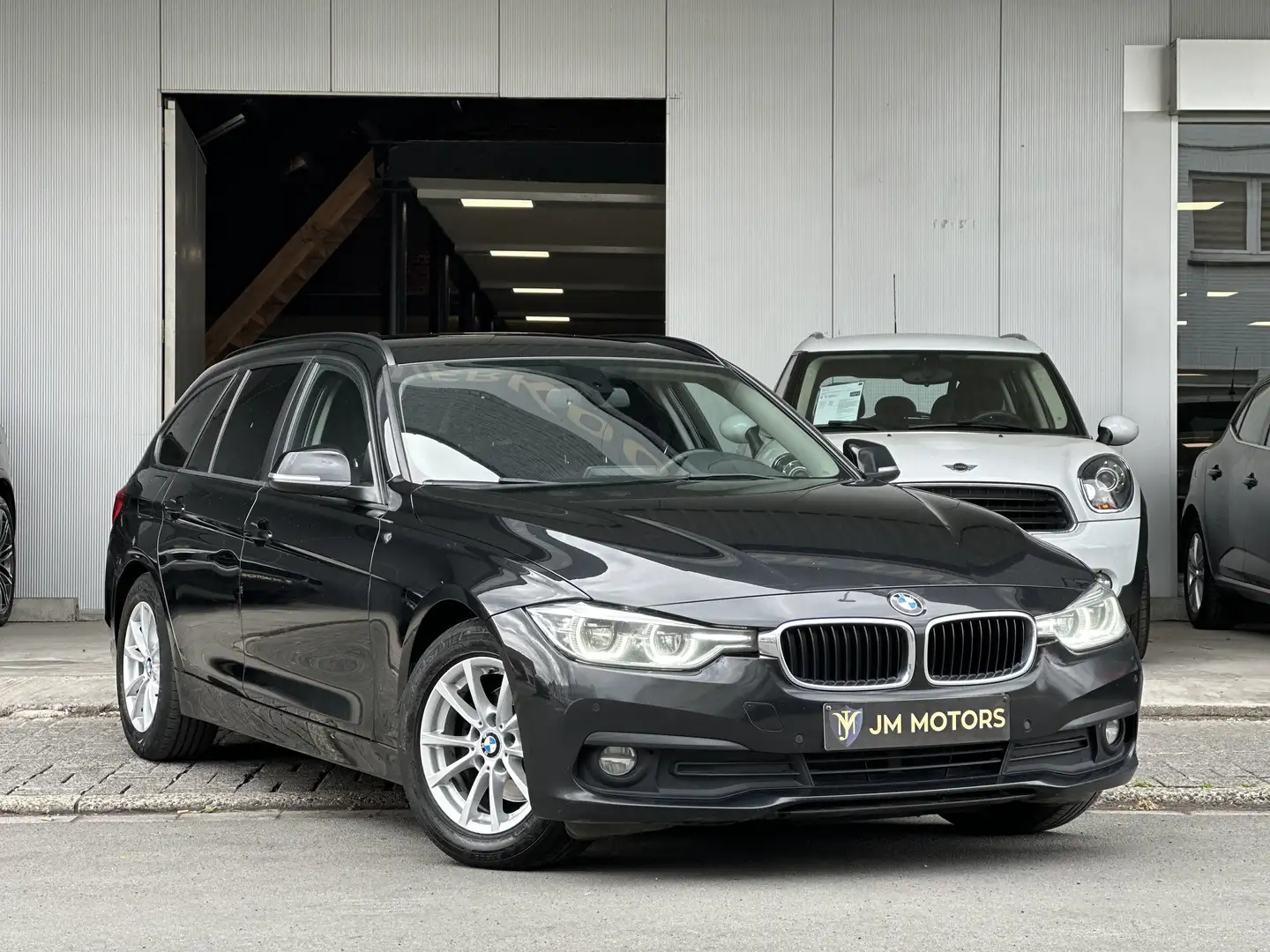 BMW 320 da Touring Aut. Efficient Dynamics - LED - NAVI - 2