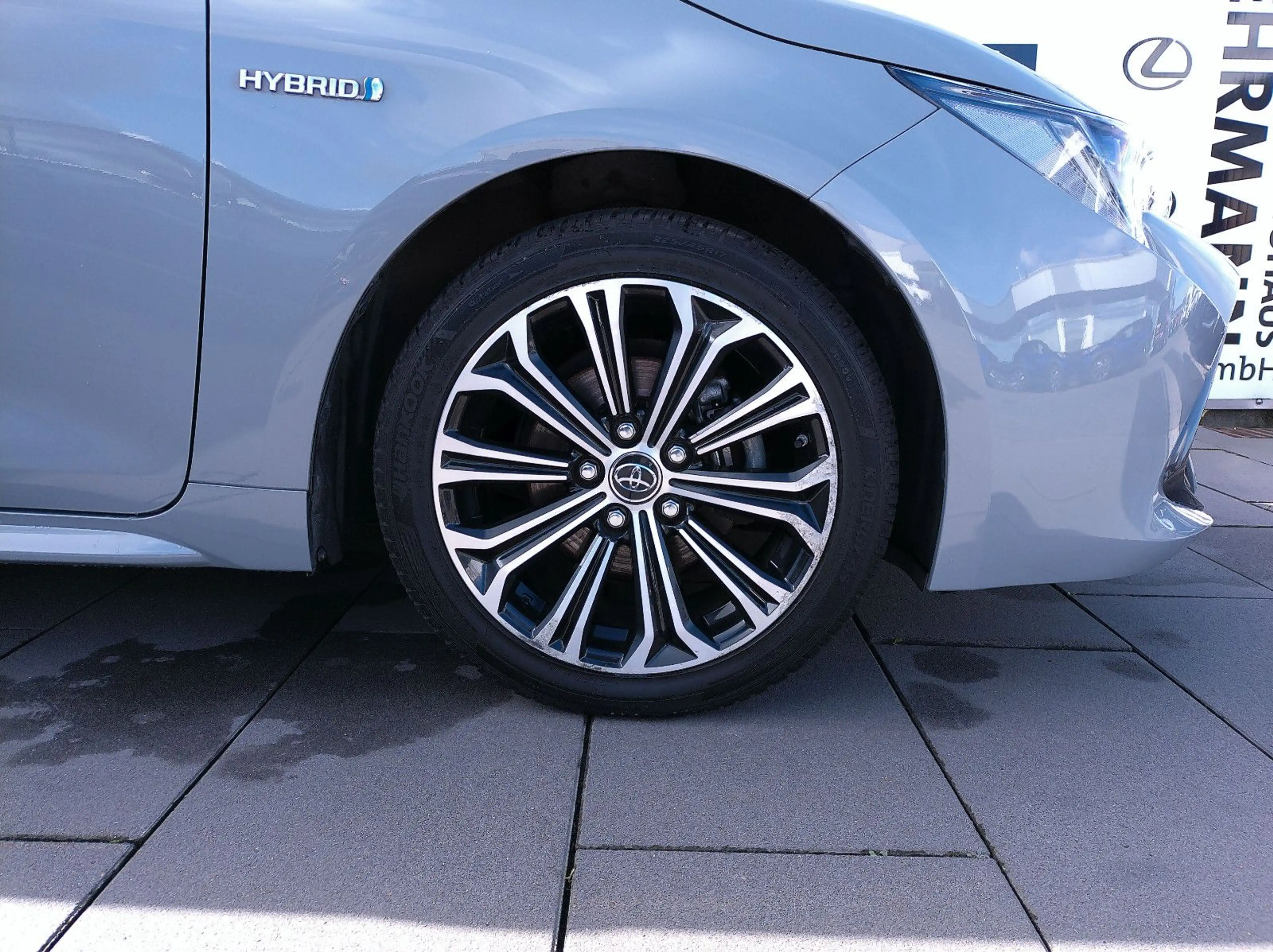 Toyota Corolla Touring Sports Hybrid Club *AHK* — photo 6