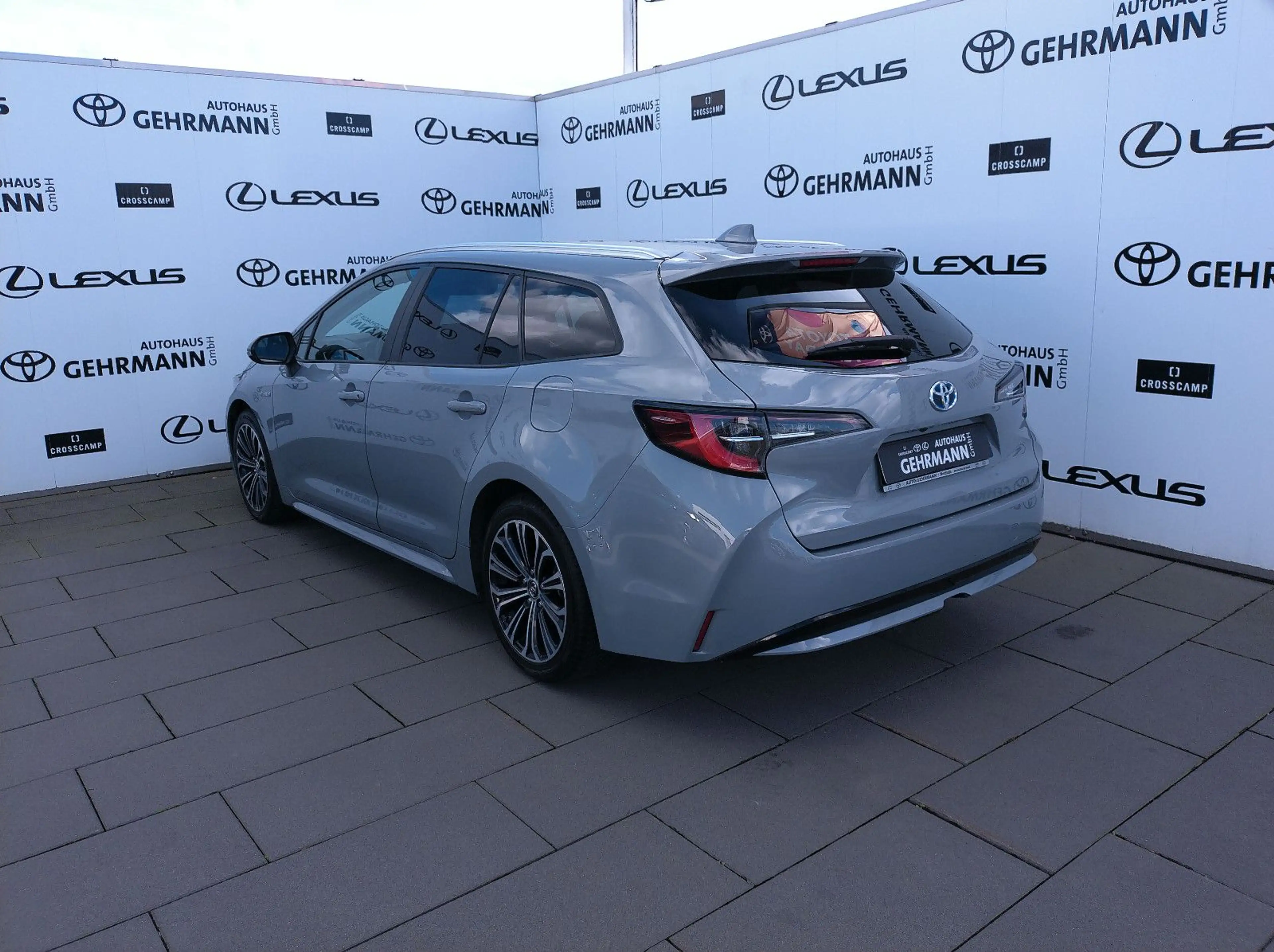 Toyota Corolla Touring Sports Hybrid Club *AHK* — photo 3