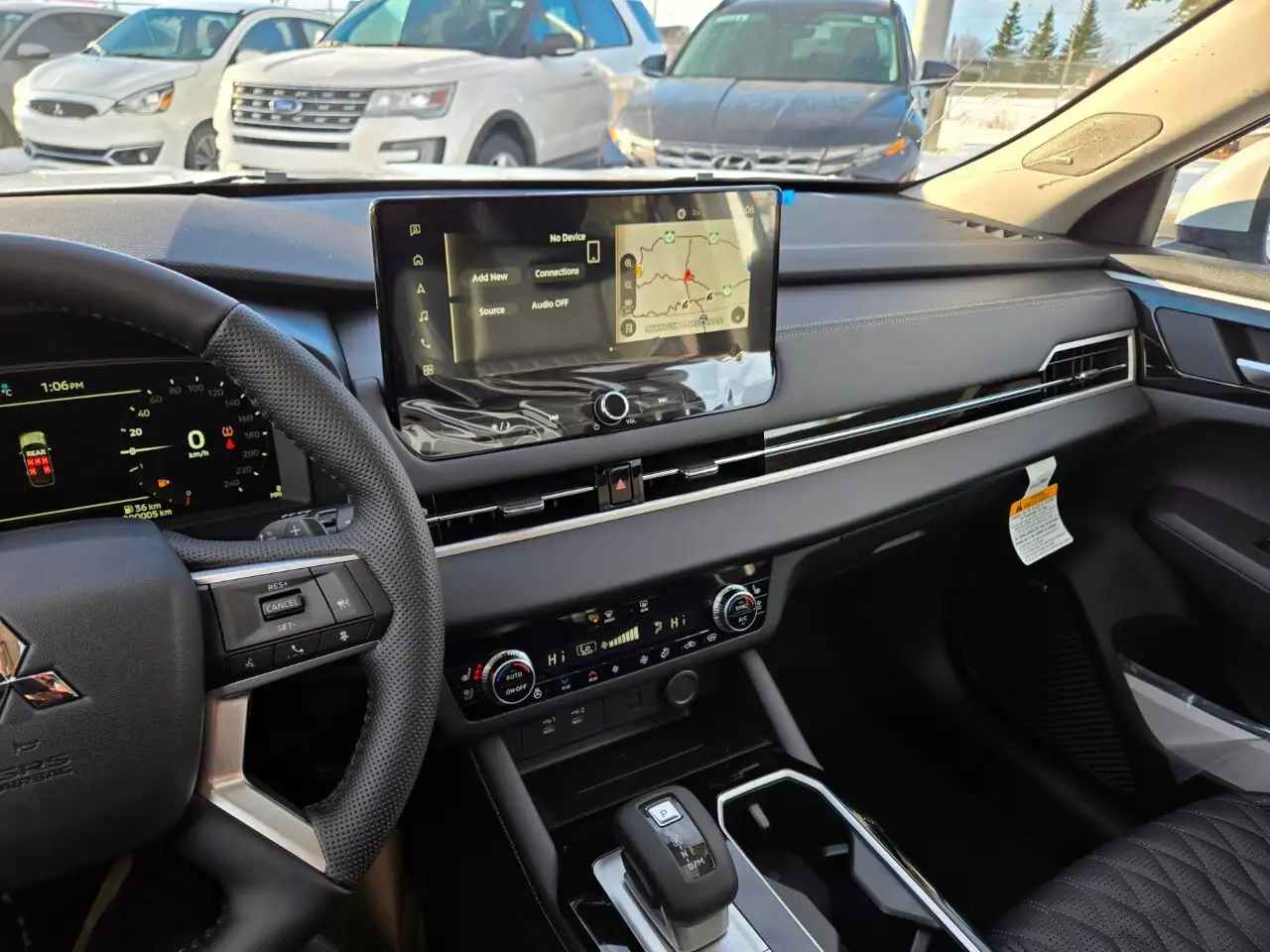 Mitsubishi Outlander снимка Mitsubishi Outlander