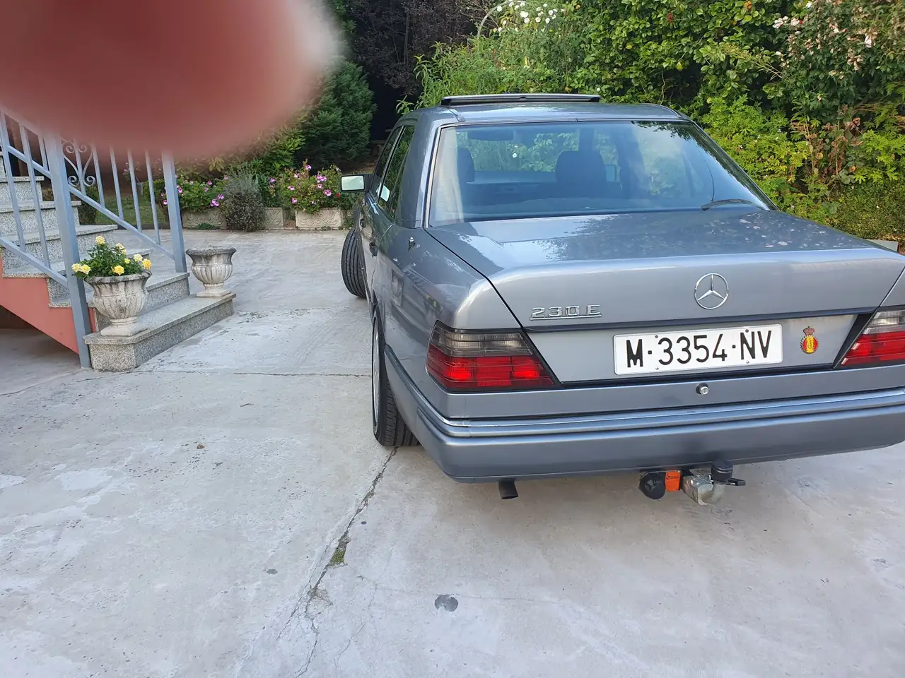 Mercedes-Benz 230E, foto 3