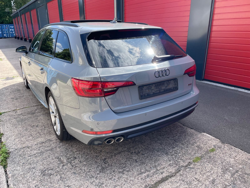 Audi A4 Avant 40 2.0 TDI quattro sport S line Matrix — photo 3