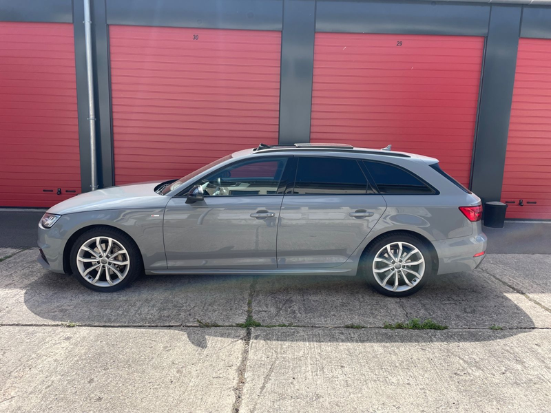Audi A4 Avant 40 2.0 TDI quattro sport S line Matrix