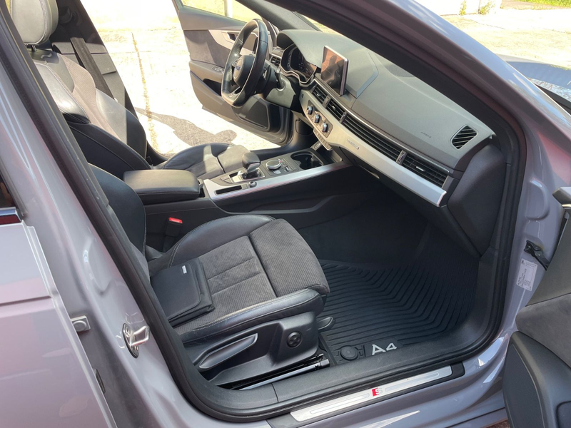 Audi A4 Avant 40 2.0 TDI quattro sport S line Matrix — photo 14