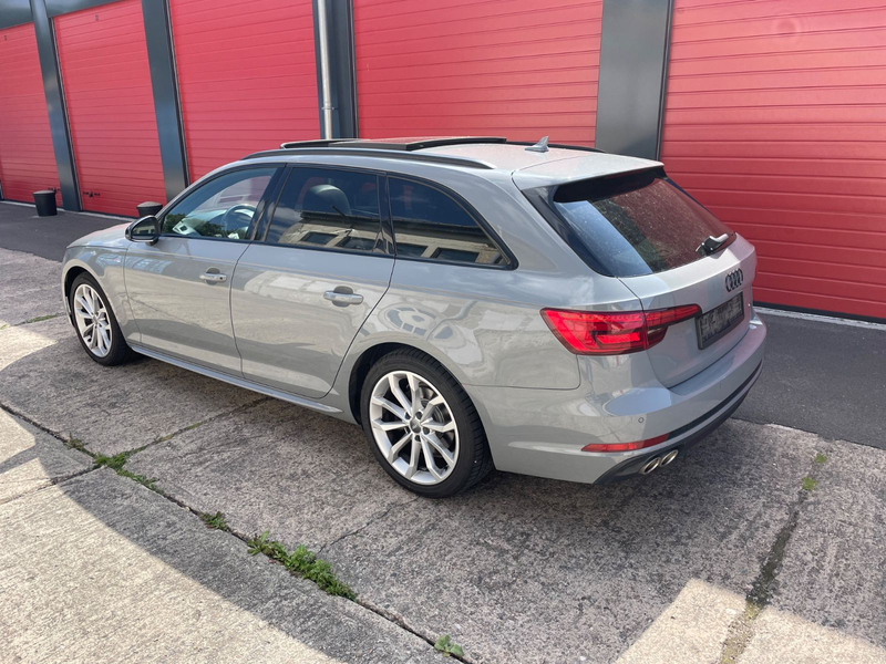 Audi A4 Avant 40 2.0 TDI quattro sport S line Matrix — photo 2