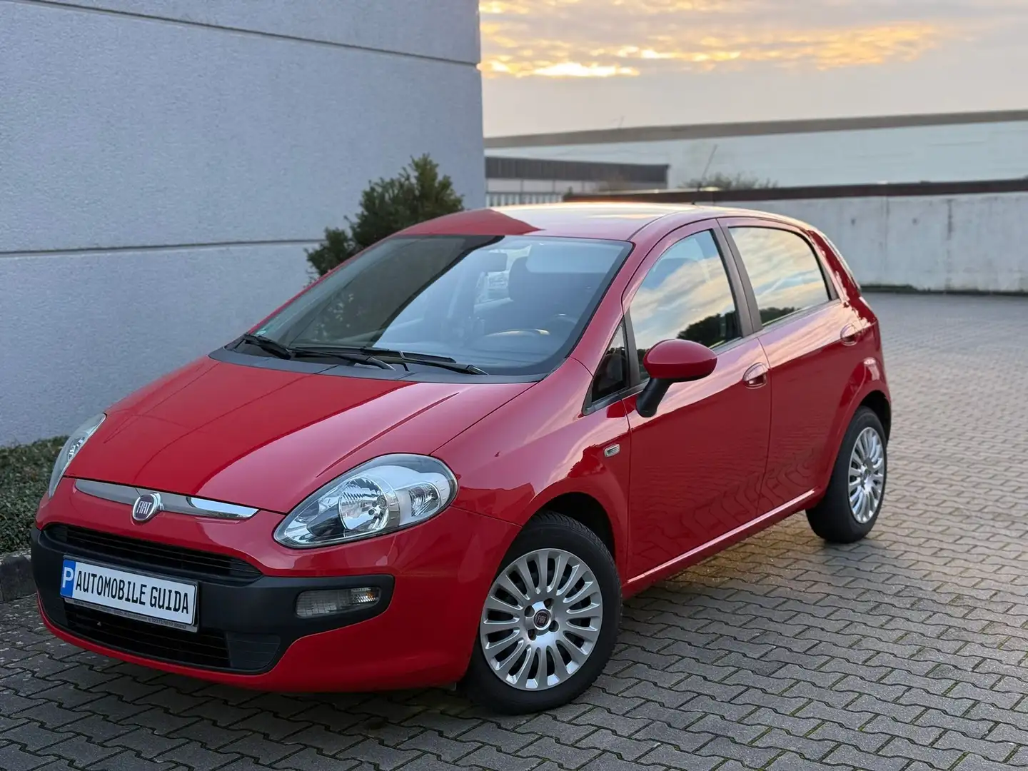 Fiat Punto 5-Türer 1.2 Start&Stop Tüv2027 1Hand Roşu - 1