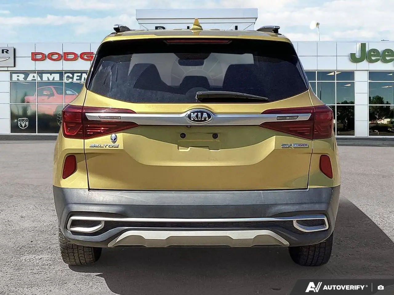 Kia Seltos снимка Kia Seltos