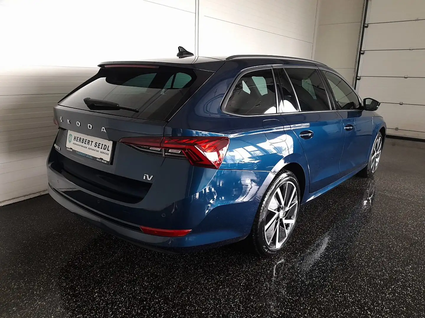 Skoda Octavia Combi RS-Sport iV DSG *18 ZOLL / MATRIX-LED / H... Blau - 2