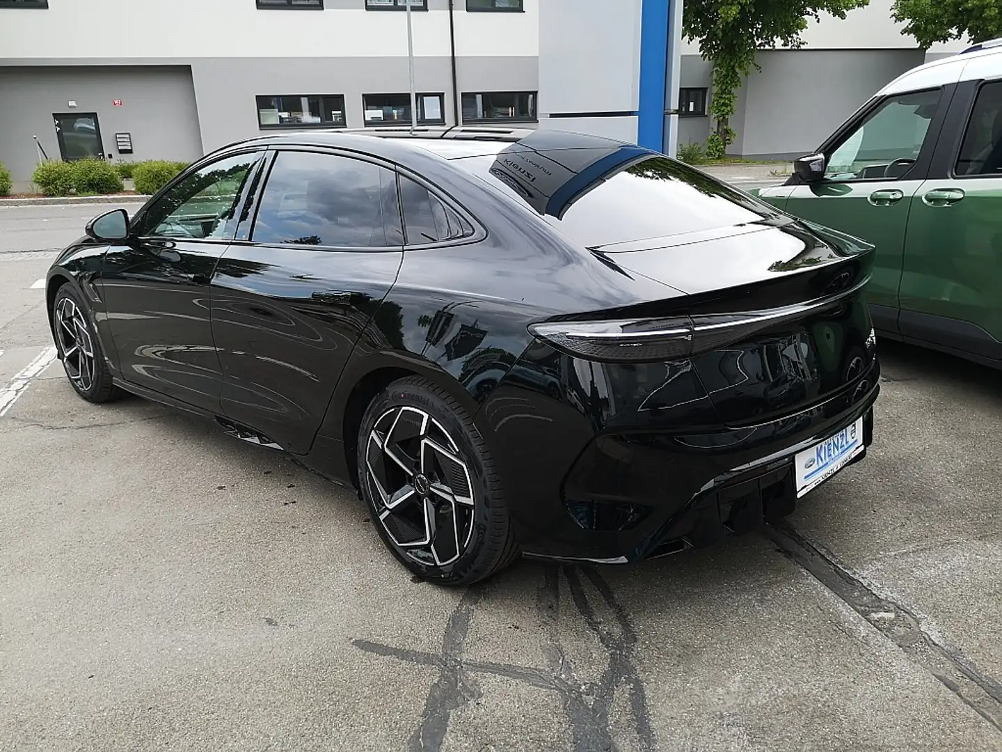 BYD Seal Excellence Österreich Paket 82,5kWh AWD Schwarz - 2