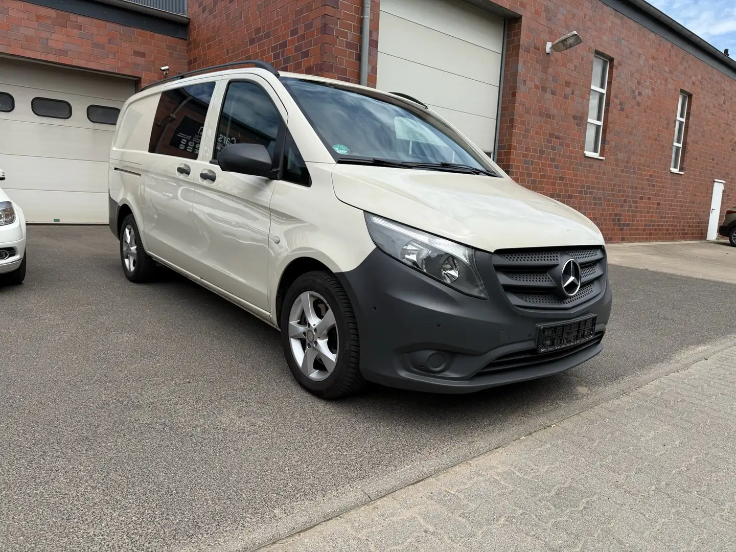 Mercedes-Benz Vito Mixto Automatik 119 CDI/BT lang (447.703) Grau - 1