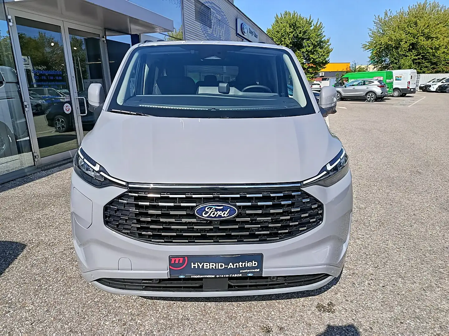 Ford Tourneo Custom 2.5 Duratec PHEV 340 L1 Titanium FW Grau - 2