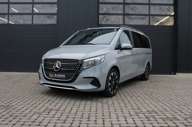 Mercedes-Benz V 300 V 300 d L2 Avantgarde  7pl.