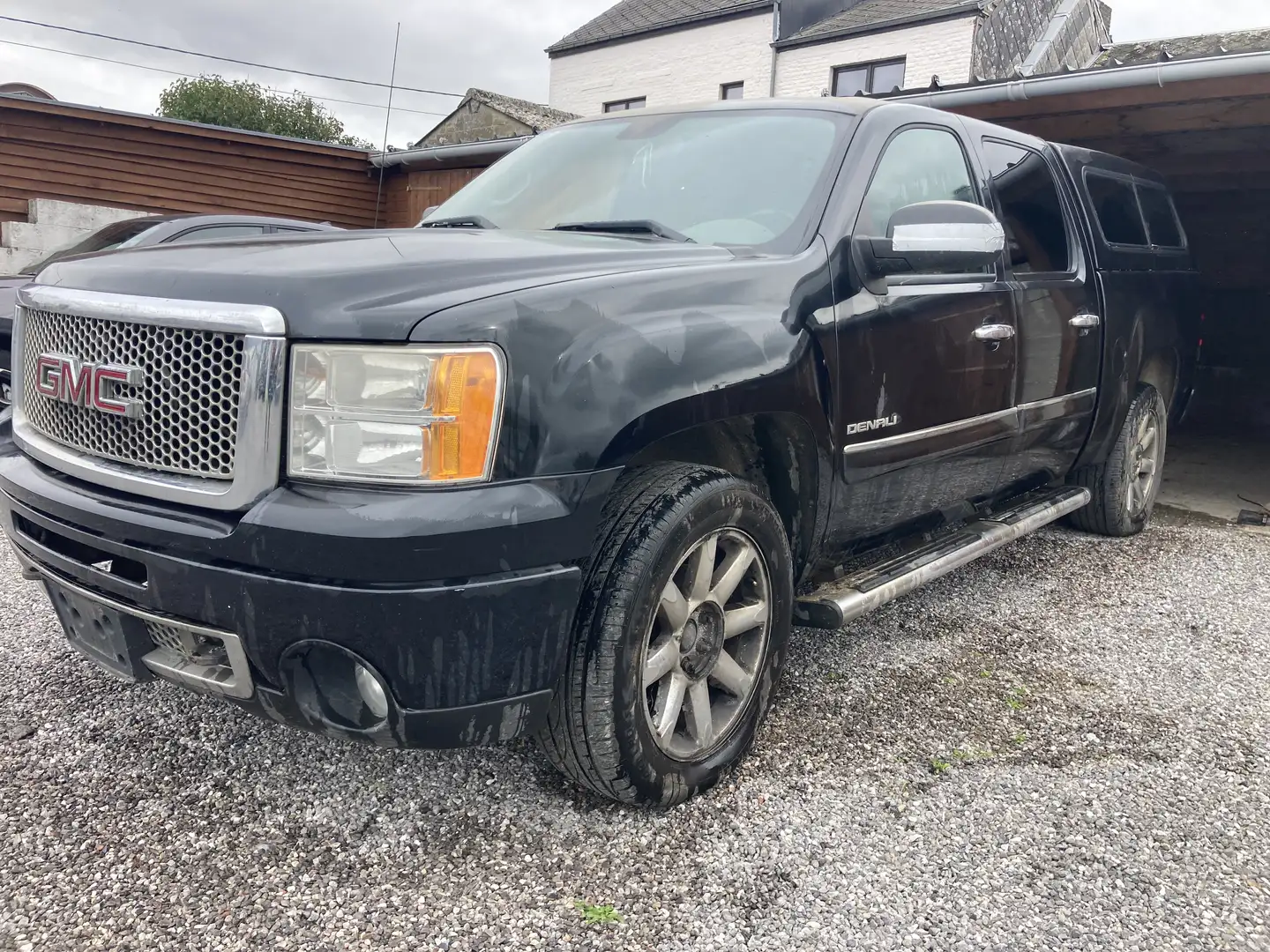 GMC Sierra DENALI 6.2 V8 LPG Noir - 1