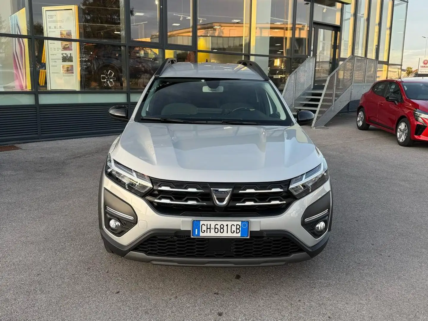 Dacia Jogger Jogger 1.0 tce Extreme Gpl 100cv 7 Posti Argento - 2