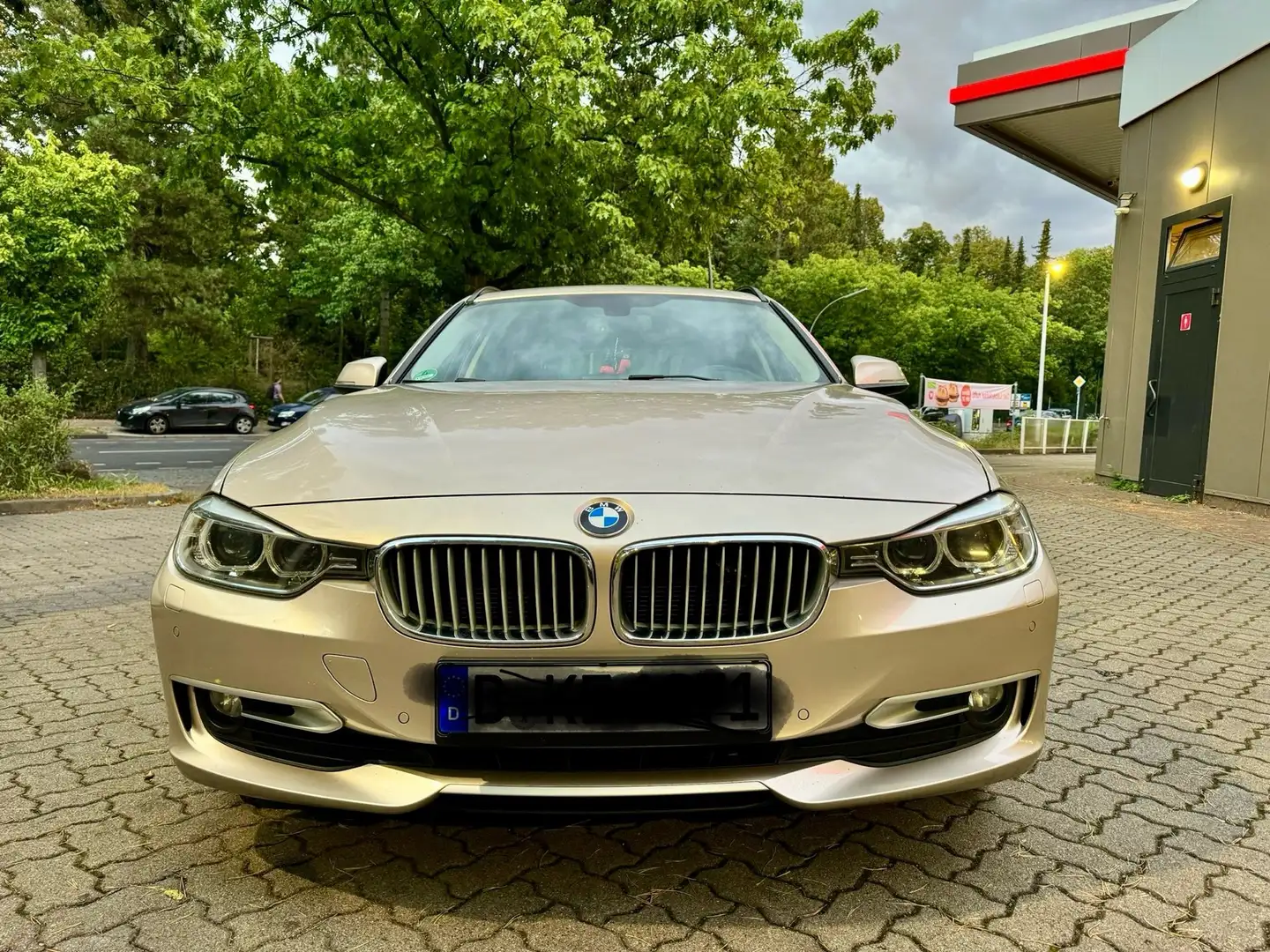 BMW 318 318d GT Modern Line - 1