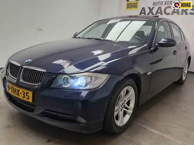 BMW 325 3-serie 325i AUTOMAAT ! NIEUWE APK ! RIJD PERFECT