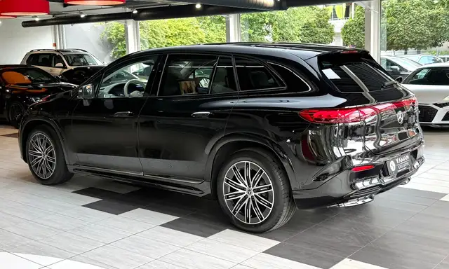 Mercedes-Benz Eqs view 9