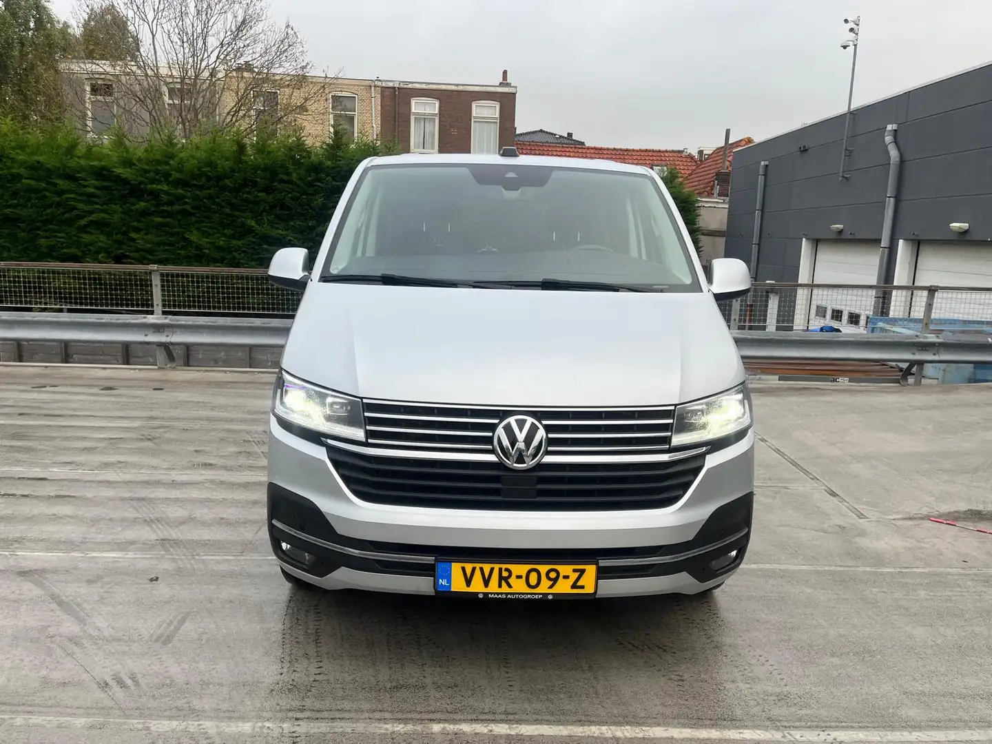 Volkswagen Transporter 2.0 TDI 150PK L1H1 Bulli DSG/AUTOMAAT | TREKHAAK | Gris - 2