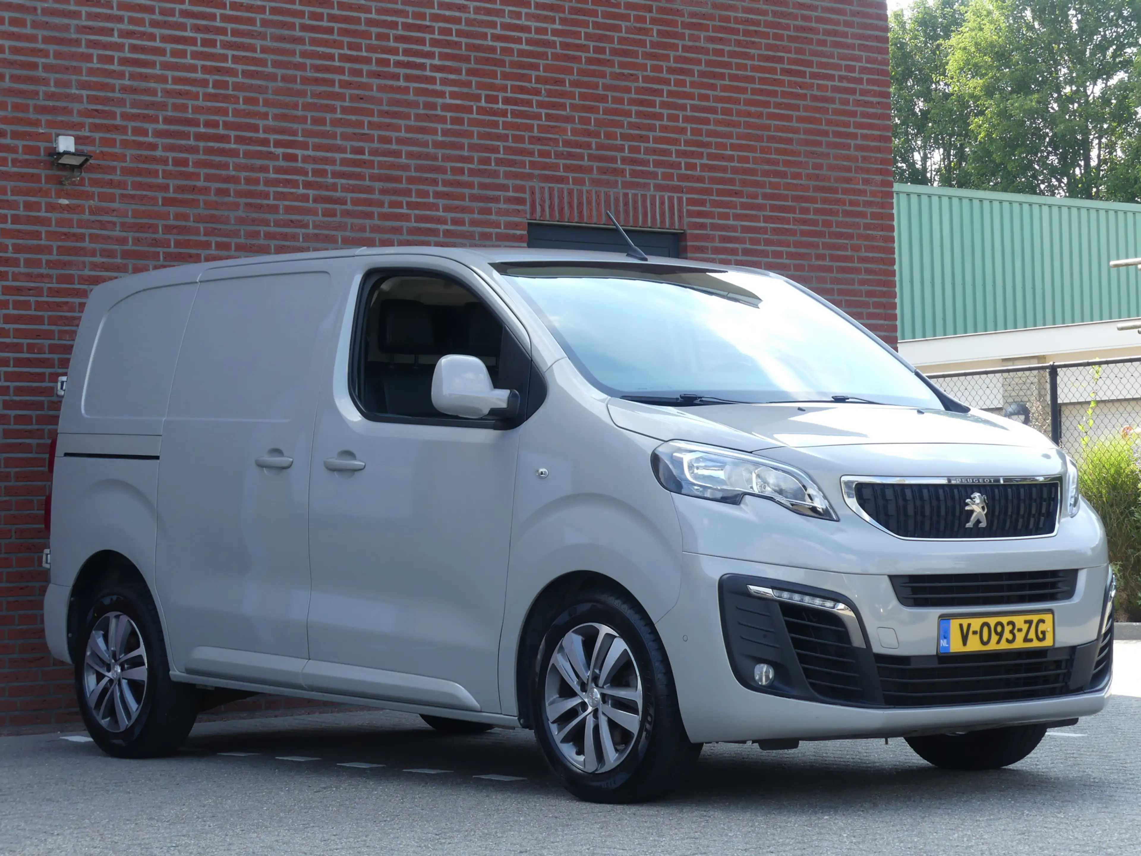 Peugeot Expert 231C 2.0 BlueHDI 120PK Premium Pack Camera/Trekhaa — photo 21