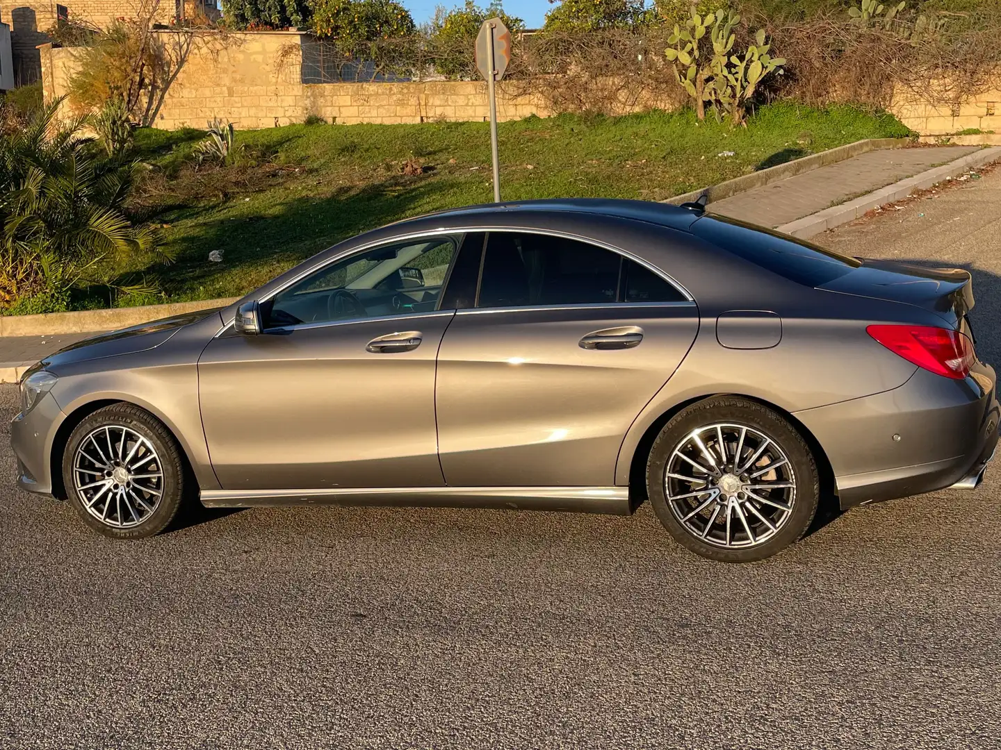 Mercedes-Benz CLA 200 CLA - C117 cdi Sport auto Grigio - 2