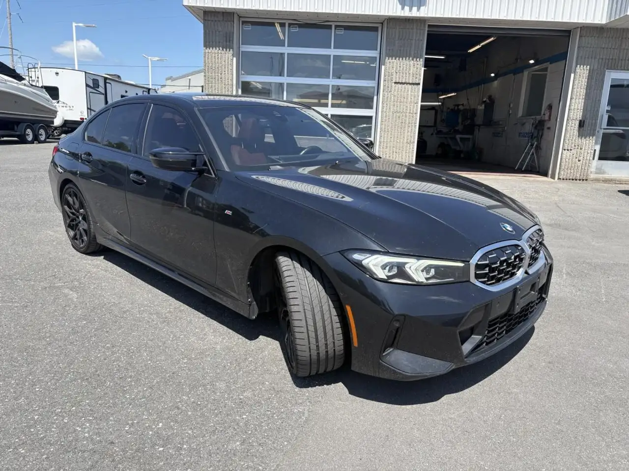 BMW 3 Series photo BMW 3 Series