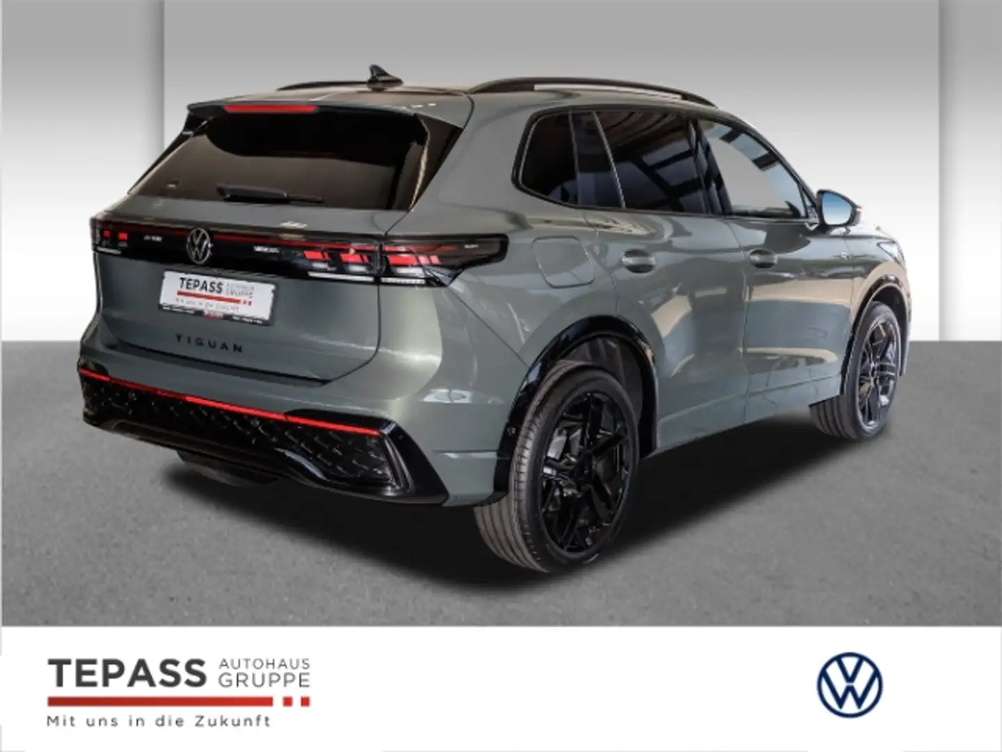 Volkswagen Tiguan 2.0 TDI R-Line MATRIX LEDER PANO AHK Grün - 2