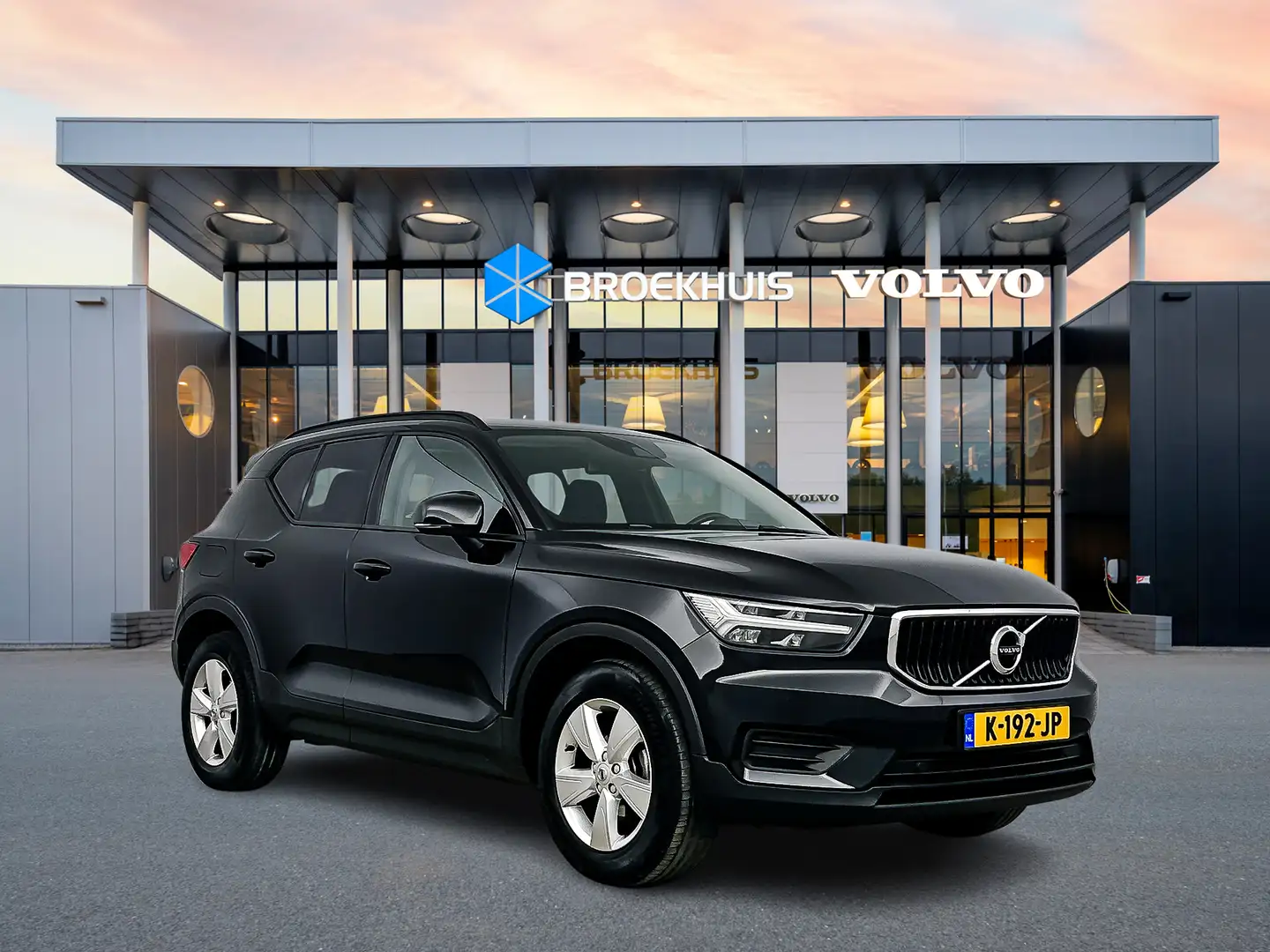 Volvo XC40 T2 A/T Momentum Core | 17" | Stoelverwarming | Negro - 2