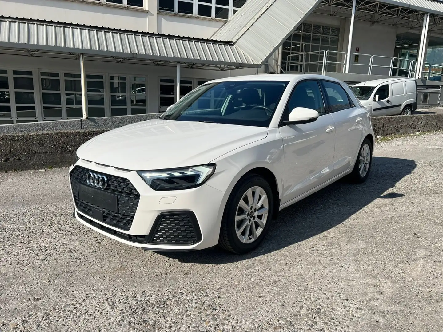 Audi A1 1.0 BENZINA 110CV SPORTBACK ok neopatentati Blanc - 1