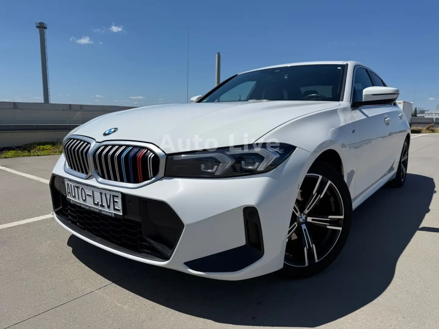 BMW 318 d*AUTO*M PAKET*VIR*NAVI*LED*KAMERA*LEDER*AHK Weiß - 1
