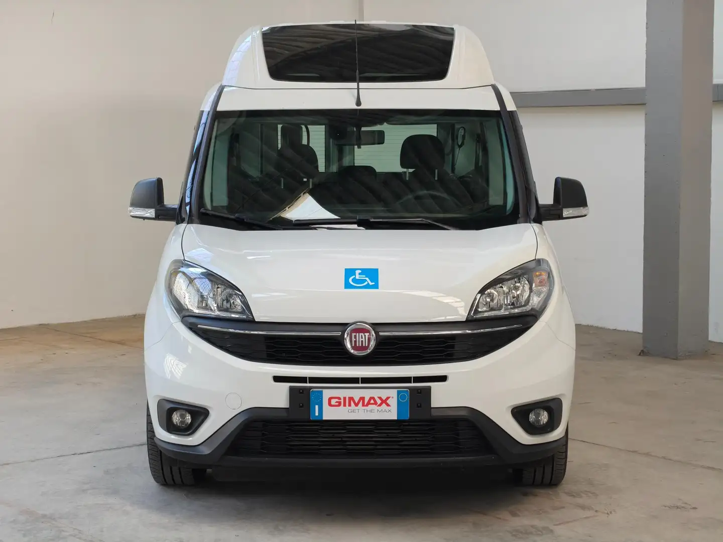 Fiat Doblo Maxi XL 1.6 mjt 120cv LH2 S&S Trasporto Disabili Blanco - 2