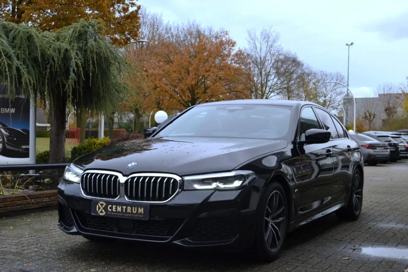 BMW 540 540i M-Sport - Pano - Head Up Grijs - 1